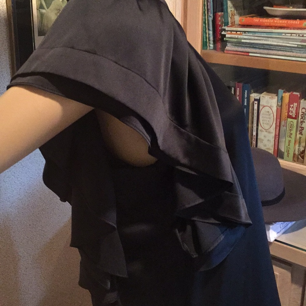 Top - Picture 4 of 8